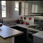 Charmant 61 M2 Bas Montmartre